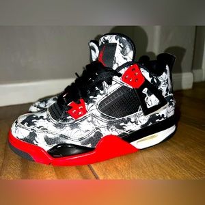 Jordan 4 Retro Tattoo size 4Y women’s 6